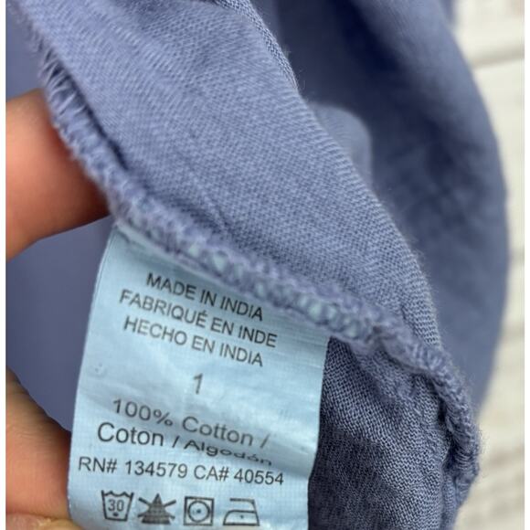 Sundry Gauzy Blue Daisy Flowers embroidered button down top size 1 Or Small - Picture 11 of 11